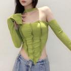 Choker-neck Off-shoulder Paneled T-shirt