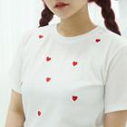 Heart-embroidery Ribbed T-shirt