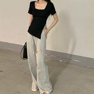 Short-sleeve Square-neck Slit T-shirt / Distressed Wide Leg Pants