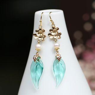 Retro Faux Pearl & Leaf Dangle Earring