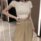 Short-sleeve Buttoned Cropped T-shirt / Wide-leg Cargo Pants