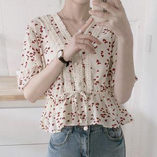 Heart V-neck Short-sleeve Top