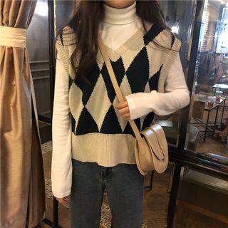 Long-sleeve Mock Neck Plain Top / Plaid Vest