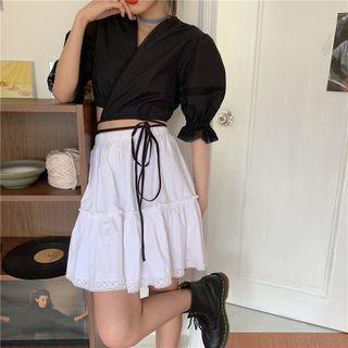 Puff-sleeve V-neck Cropped Blouse / Lace Trim Mini A-line Skirt