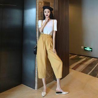 Plain T-shirt / Paperbag-waist Jumper Pants