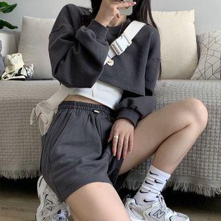 Cropped Pullover / Drawstring Shorts