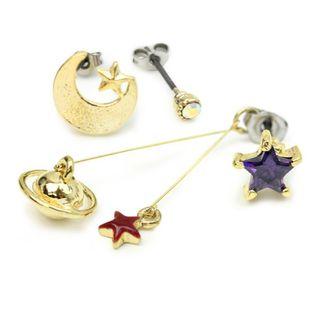 Planet Non Matching Earring