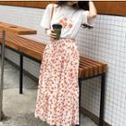 Short-sleeve Flower Print T-shirt / Floral A-line Midi Skirt