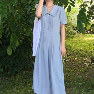 Short-sleeve Floral Embroidered Single Breasted Dress