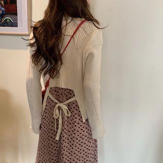 V-neck Floral Long Dress / V-neck Lace-up Back Knit Sweater