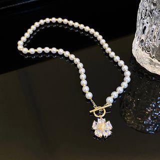 Flower Rhinestone Pendant Faux Pearl Necklace D33-1 - White - One Size