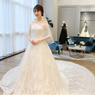 Off-shoulder A-line Long Train Wedding Gown