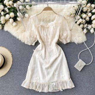 Square-neck Butterfly-accent Puff-sleeve Lace Dress