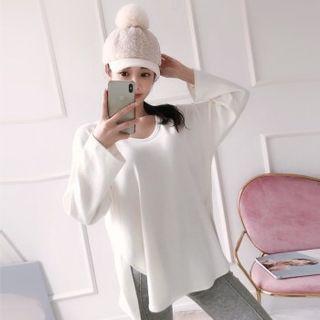 Asymmetric-hem Plain T-shirt