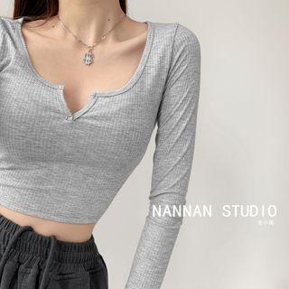 Long-sleeve Scoop-neck Slim-fit Cropped T-shirt