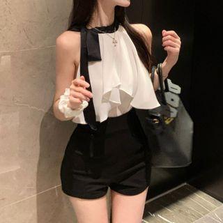 Sleeveless Blouse / High Waist Hot Pants