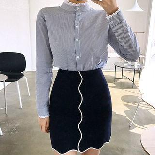 Scalloped Contrast-piping Miniskirt