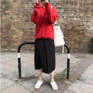 Plain Sweatshirt / A-line Midi Skirt