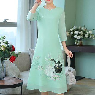 3/4-sleeve Swan Embroidered Midi Qipao Dress