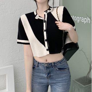 Short-sleeve Round-neck Cropped Color-block Knit Top