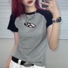 Short-sleeve Raglan Cut-out T-shirt