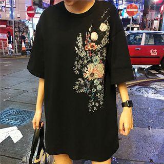 Floral Embroidered Elbow-sleeve Long T-shirt