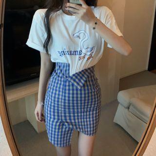 Lettering Short-sleeve T-shirt / Gingham Mini Pencil Skirt / Set