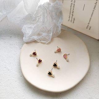 Faux Pearl Heart Ear Stud