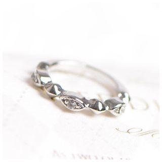 Twist Ring