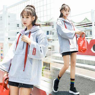 Bell-sleeve Applique Hoodie
