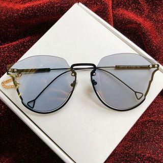 Half-frame Retro Sunglasses With Case