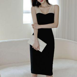 Sleeveless Two-tone Panel Midi Bodycon Dress