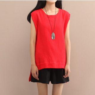 Slit Plain Sleeveless Top