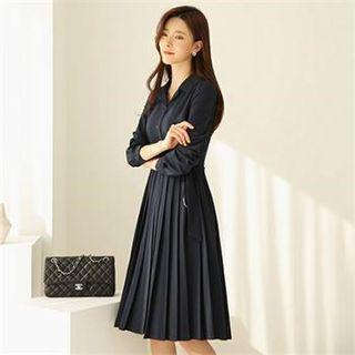 Tall Size Pleated Dress With Belt