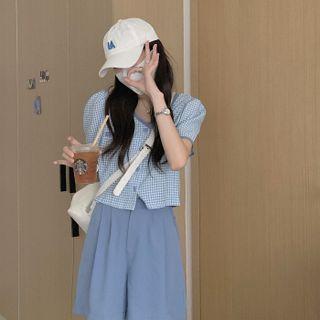 V-neck Plaid Blouse / Plain Wide-leg Shorts