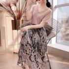 Set: Lace Trim Short-sleeve T-shirt + Print Tiered Midi Skirt