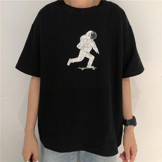 Elbow-sleeve Astronaut Print T-shirt