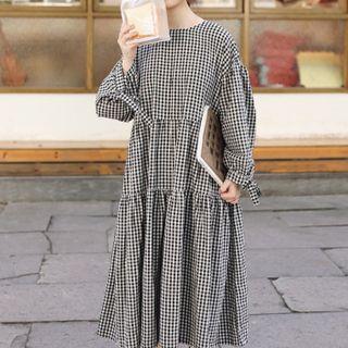 Long-sleeve Gingham Tiered A-line Midi Dress Black & White - One Size