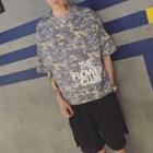 Lettering Camo Elbow Sleeve T-shirt