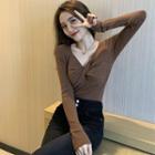 Long-sleeve V-neck Plain Twist Top