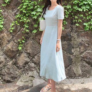 Short-sleeve Scoop-neck Midi A-line Dress