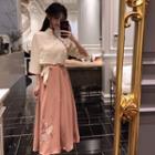 Flower Embroidered 3/4-sleeve Hanfu Top / Midi A-line Skirt