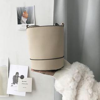 Set: Hollow Out Bucket Bag + Pouch