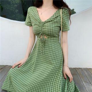 Plaid Short-sleeve Dress Green - One Size