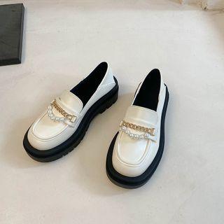 Faux Pearl Chained Loafers