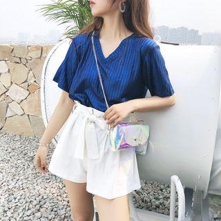 V-neck Ribbed Glitter Tee