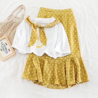 Set: Short-sleeve T-shirt + Dotted Chiffon Skirt