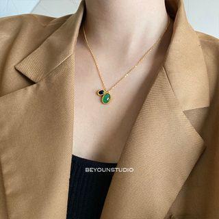 Faux Gemstone Pendant Alloy Necklace E615 - Black & Green - One Size