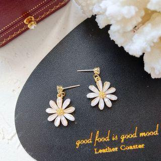 Daisy Alloy Dangle Earring