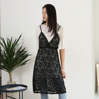 Set: Bell-sleeve Top + Spaghetti-strap Laced Dress